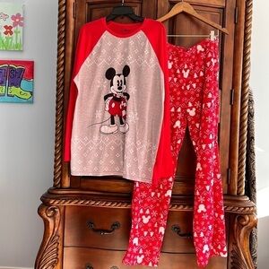 Disney Mickey Mouse men’s pajamas- size L